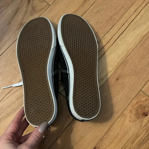 Vans | Authentic | Low Pro | Black Canvas Shoes | Women’s size 7 - Picture 9 of 10
